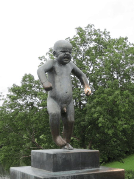 oslo-vigeland park-angry boy