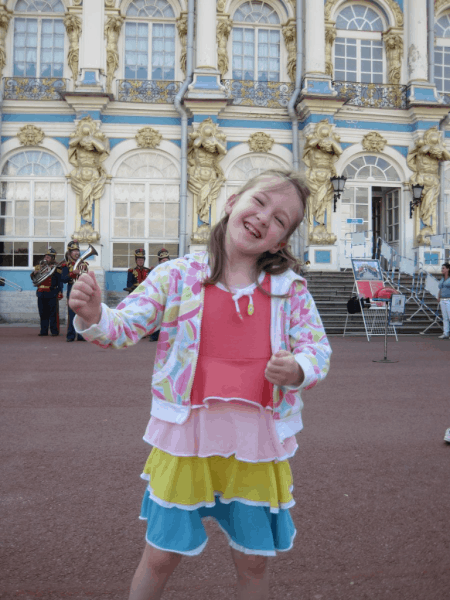 russia-girl dancing at catherine's palace