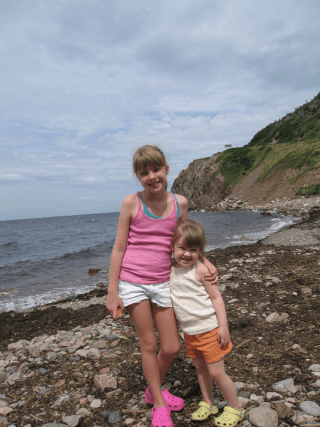 nova scotia-cape breton highlands-girls on cabot trail