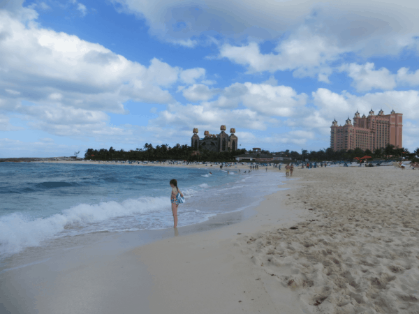 Bahamas-Atlantis Resort-Reef Beach