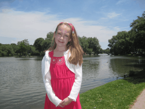 canada-ontario-stratford-girl by avon river