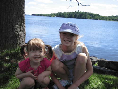 quebec-chateau montebello-girls by river