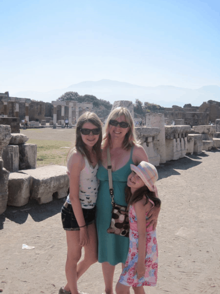 Italy-family in Pompeii