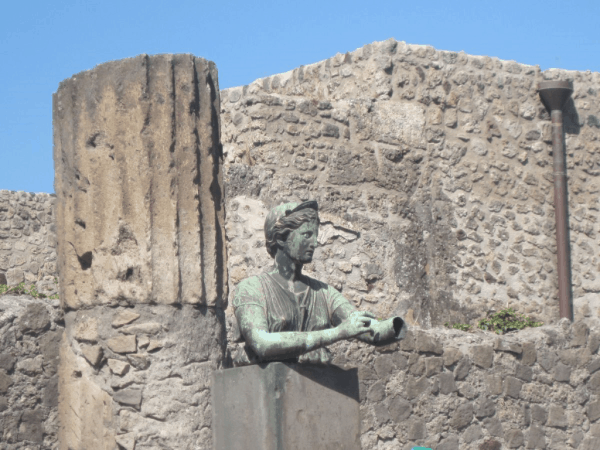 Italy-Pompeii-statue of Athena