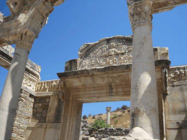 turkey-ephesus-Medusa carving