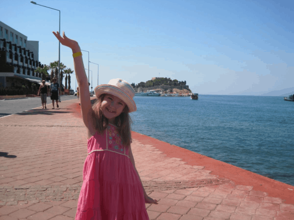 turkey-kusadasi-walking to pigeon island