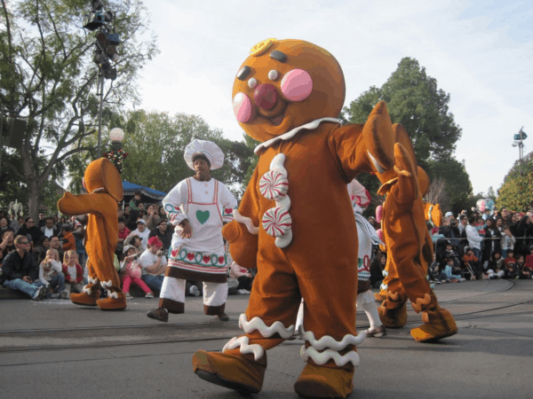 Disneyland Holiday Parade - Gingerbread Men