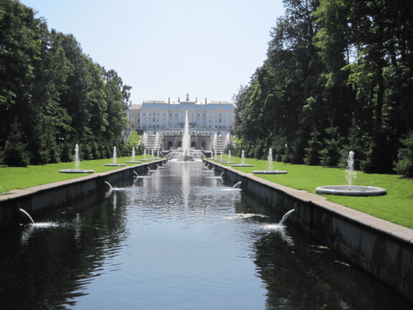 Russia-St. Petersburg-Peterhof Palace-Canal