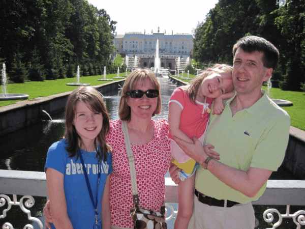 Russia-St. Petersburgh-family at Peterhof Palace
