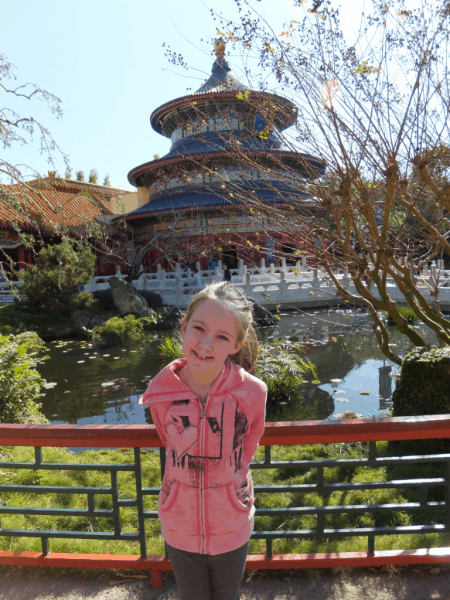 Disney World-EPCOT-girl in China