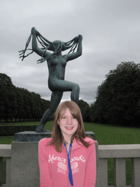 Norway-Oslo-Vigeland Park-on bridge