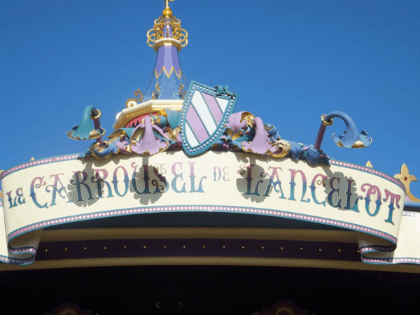 Disneyland Paris-Le Carousel de Lancelot