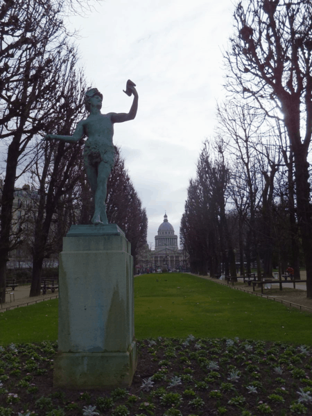 france-paris-view of Pantheon from Luxembourg Gardens