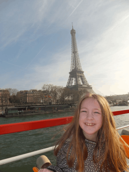 France-Paris-enjoying the Seine cruise