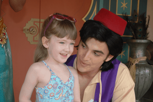 Disney World-chatting with Aladdin