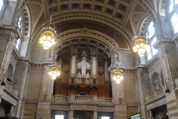 Scotland-Glasgow-Kelvingrove Museum 