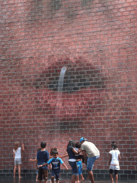 Chicago-Crown Fountain