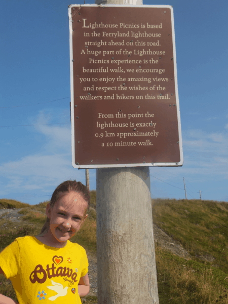 Newfoundland-walk to Ferryland Lighthouse