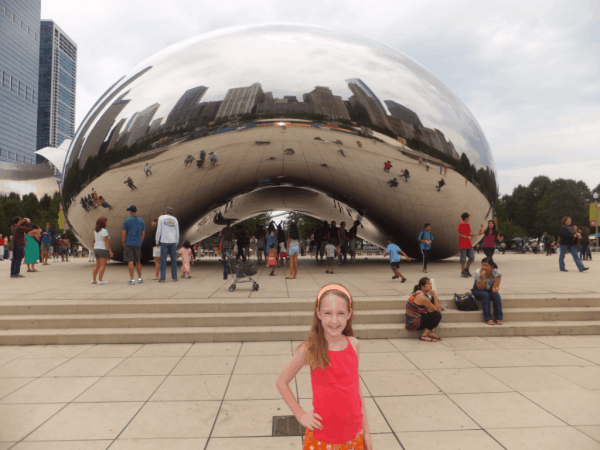 Chicago-Cloud Gate-posing at The Bean