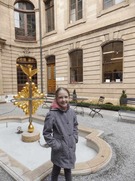 Switzerland-Geneva-Courtyard of Maison Mallet