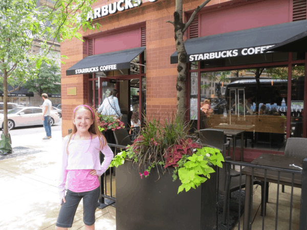 Starbucks - Embassy Suites Chicago Downtown