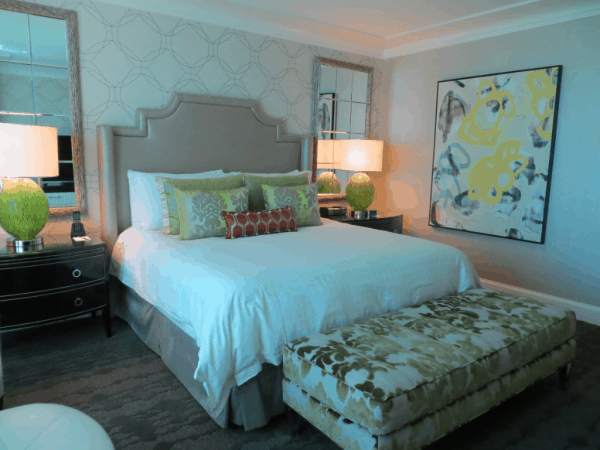 Bedroom in Four Seasons Las Vegas suite