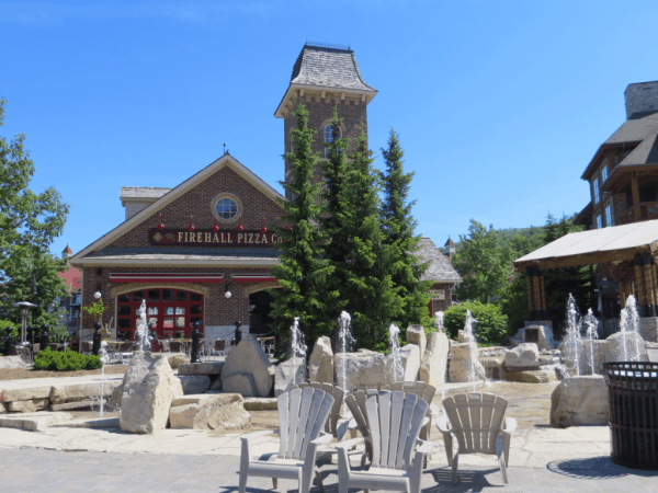 Collingwood-Firehall Pizza Blue Mountain Village