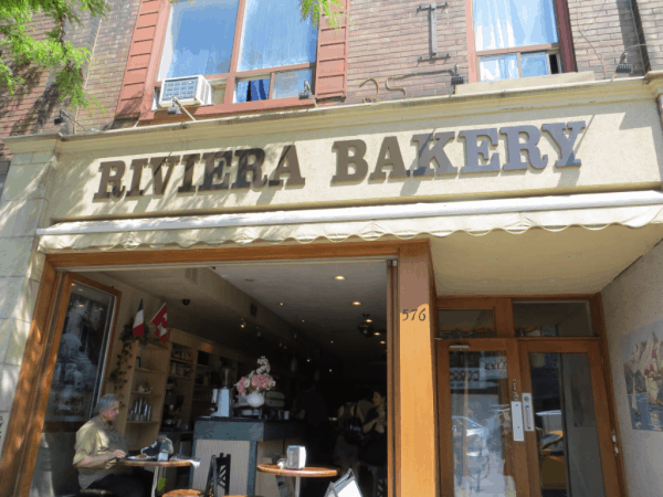 Toronto-Little Italy-Riviera Bakery