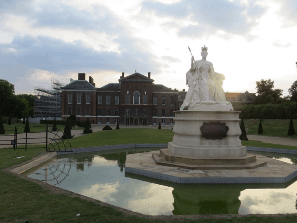 Kensingon Gardens - London - Kensington Palace