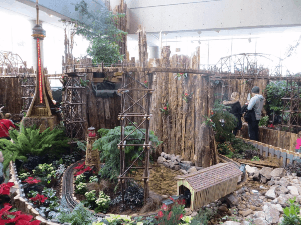 Royal-Botanical-Gardens-Train-Show2