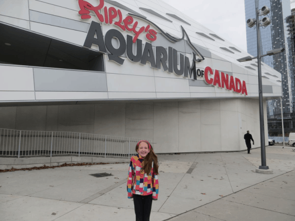 Outside Ripleys-Aquarium-Toronto