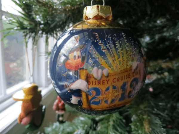 Disney-New-Year's-Cruise-2013-ornament