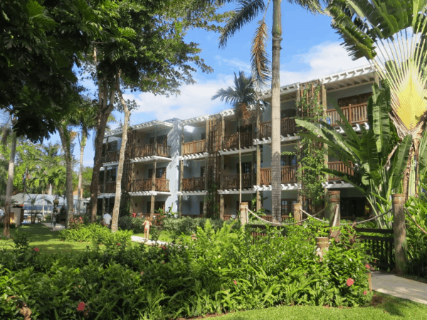 Beaches-Negril-buildings