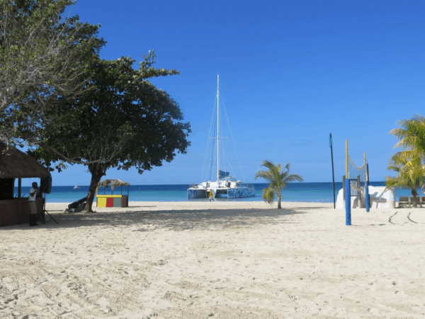 Beaches-Negril-Jamaica-morning-on-beach