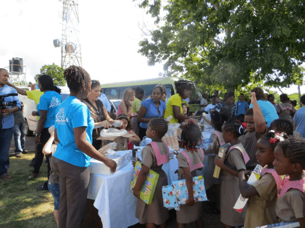 Sandals-Foundation-Holiday-Party-Ice-Cream