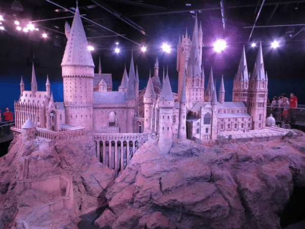 Warner-Bros-Studio-Tour-Hogwarts-Model-day