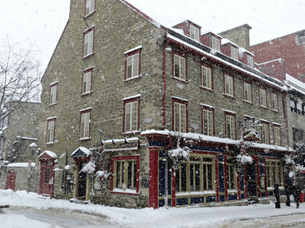 Quebec-vieux quebec-snow storm-ed