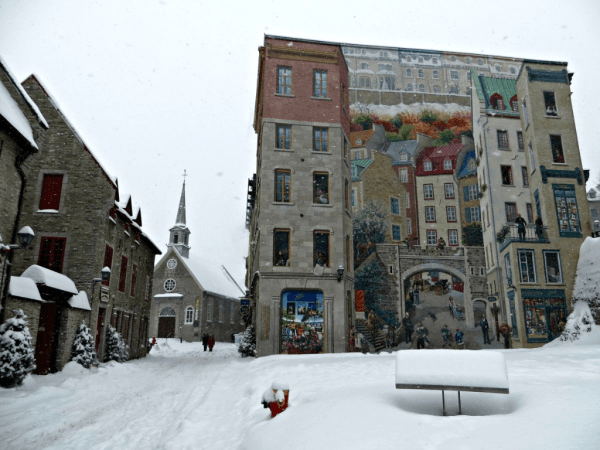 Quebec-Vieux Quebec-mural-winter-ed