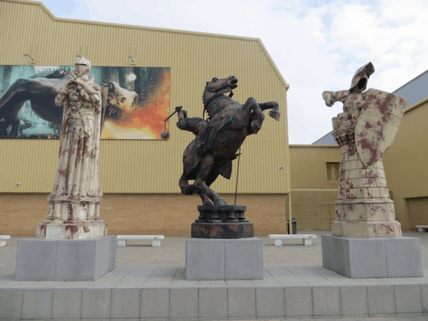 Warner-Bros-Studio-Tour-London-Chess-Figures