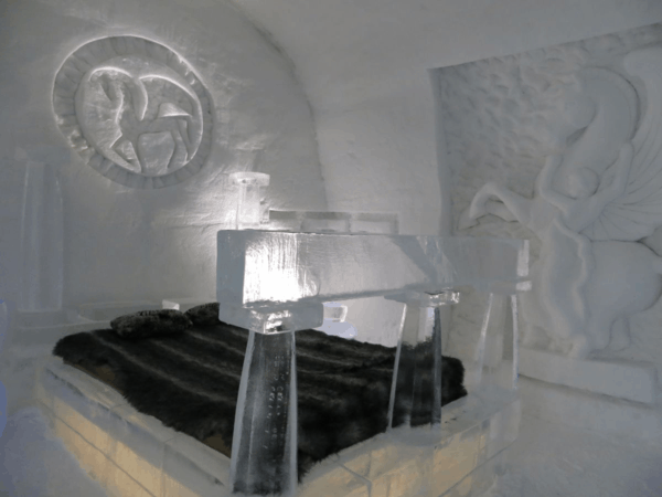 Quebec-Ice Hotel-themed suite-pegasus