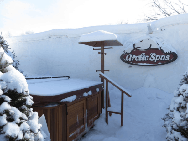 Quebec-Ice Hotel-Arctic spa