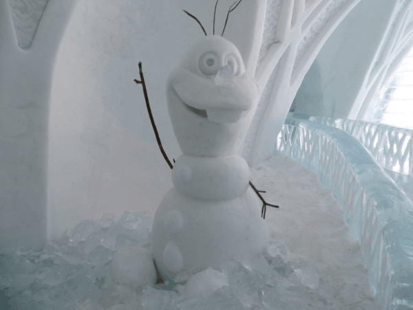 Quebec-Ice Hotel-Disney-Frozen-Olaf