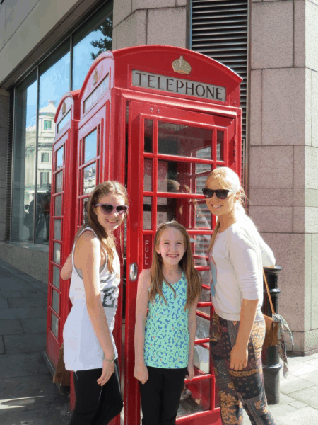 London-red-telephone-booth