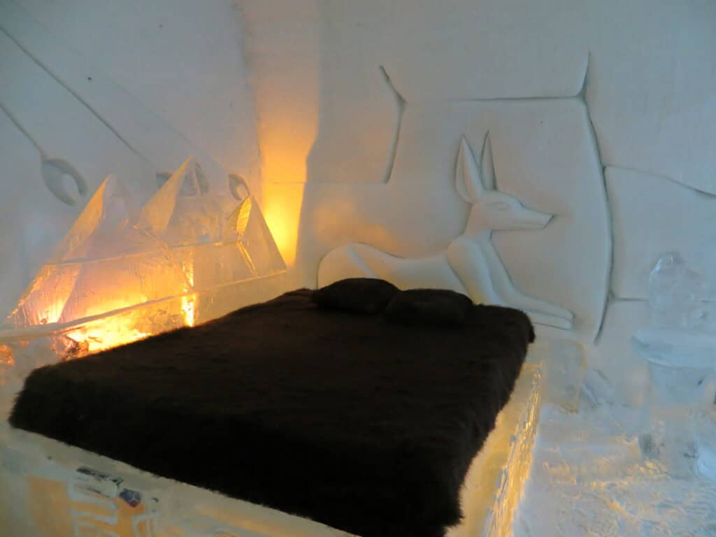 quebec ice hotel suite inspired by egyptian mythology