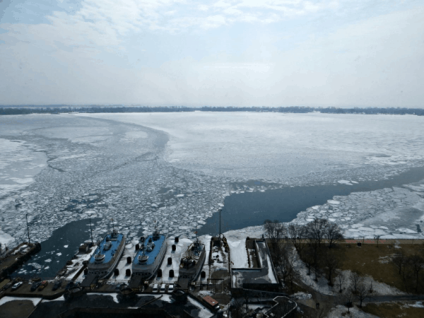 Toronto-Westin Harbour Castle-view from room