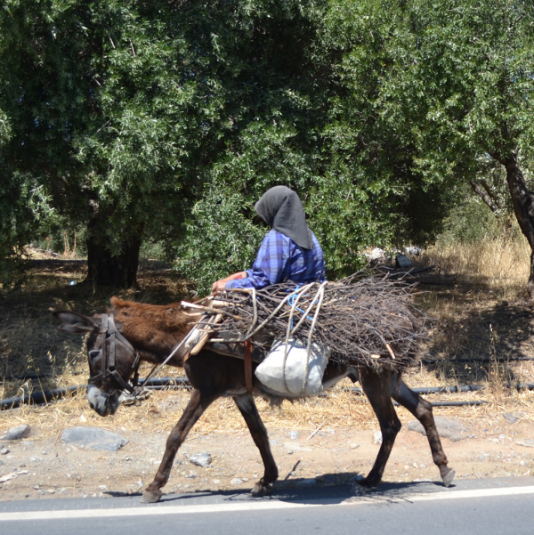 greece-crete-village-transportation