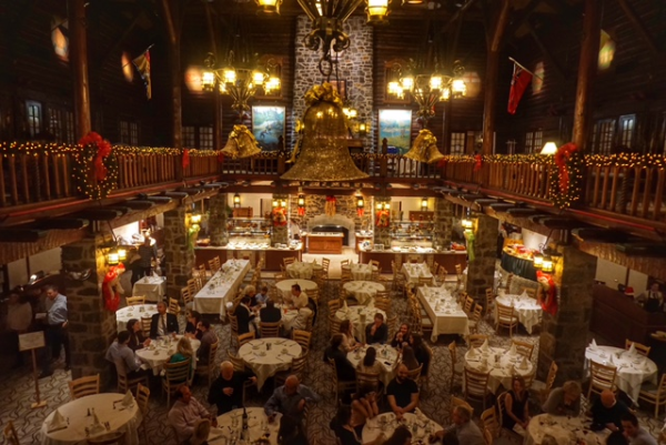 Chateau montebello-dining room-ed