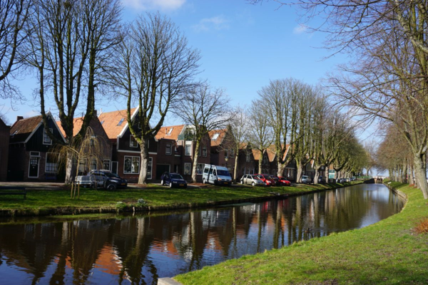 Netherlands-edam-canals