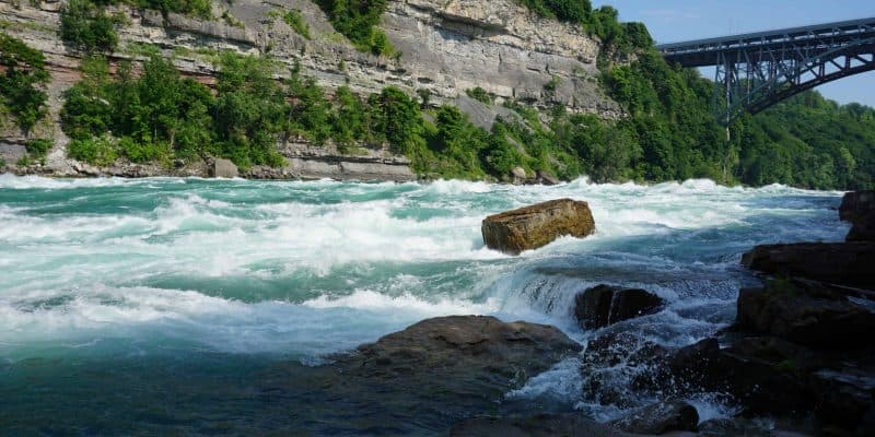 White water walk-Niagara Falls Canada