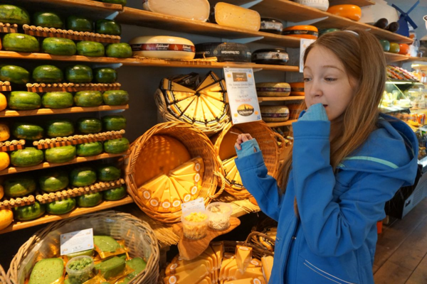 Amsterdam cheese museum-sampling cheese